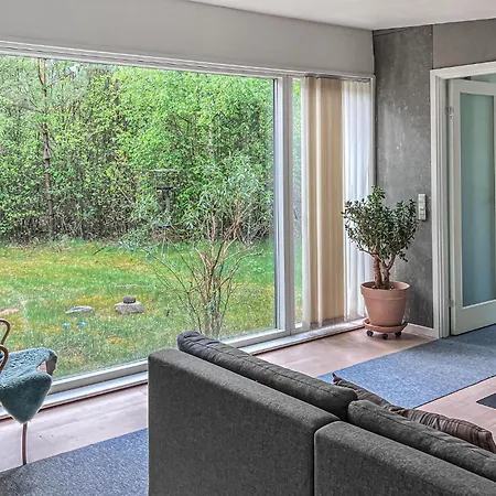2 Bedroom Cozy In Feriehus Frederiksværk