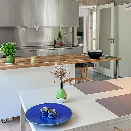 2 Bedroom Cozy In Frederiksværk