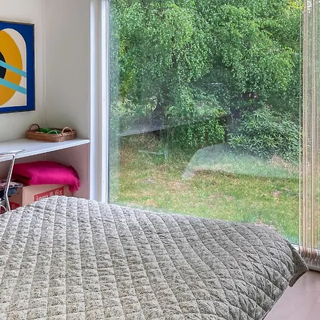 2 Bedroom Cozy In *